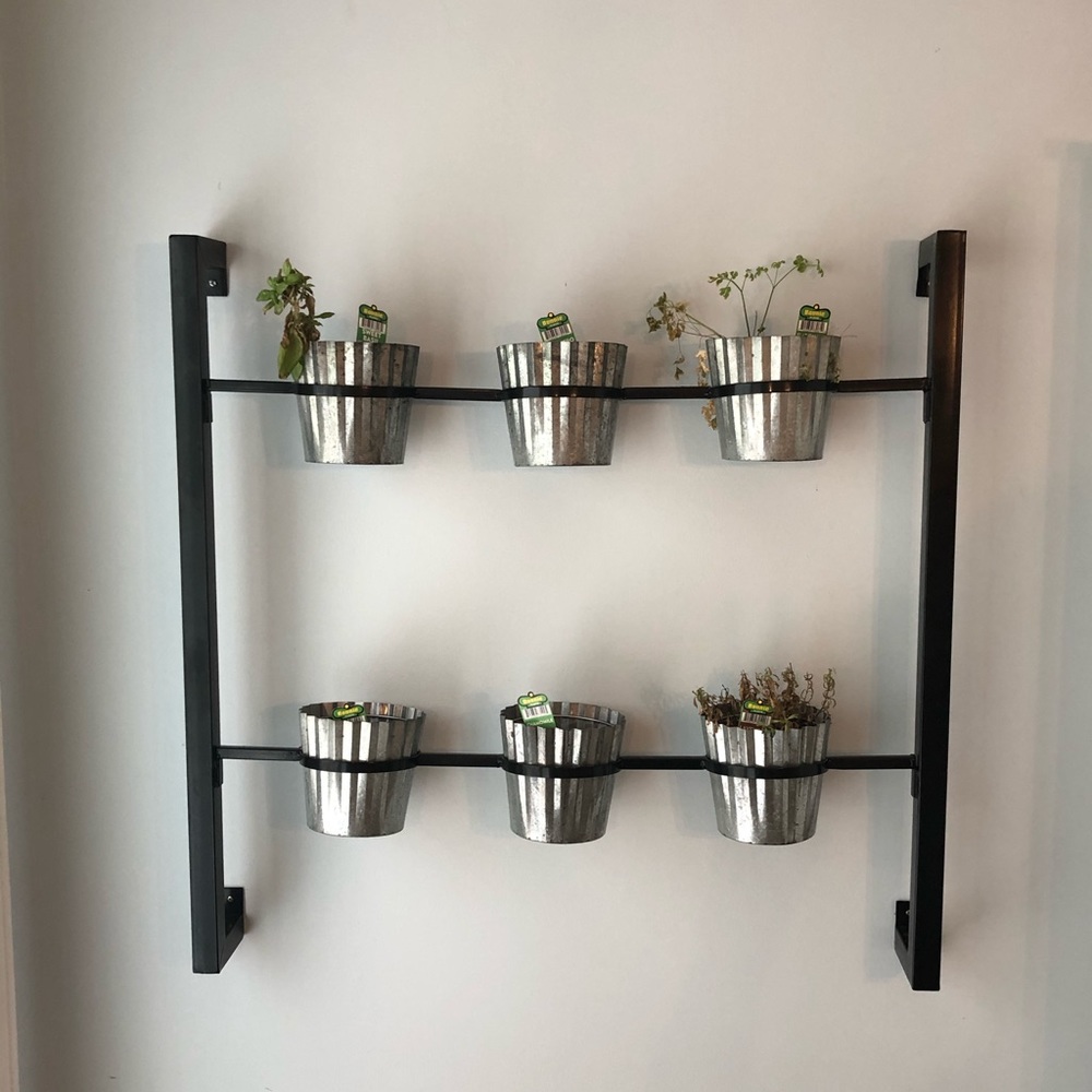 Wall planters - Picture 2 of 2